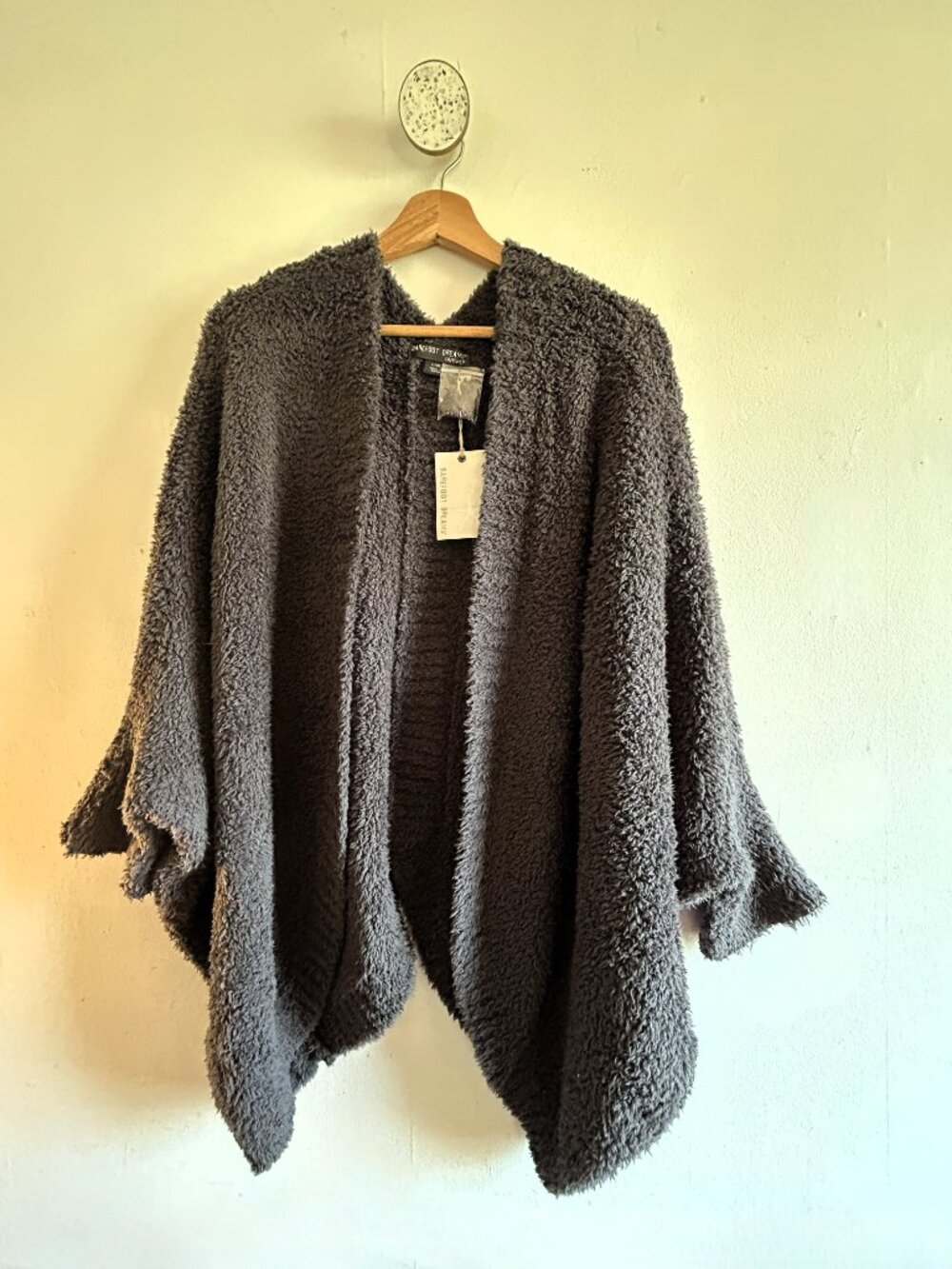 NWT Barefoot Dreams CozyChic Plush Teddy Batwing Cardigan, Charcoal Gray, L/XL - Picture 3 of 5
